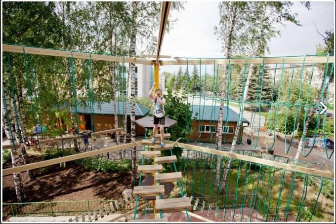 Corda da parco da gioco per reti da arrampicata a 6 strati in PET o PP da 16 mm 12