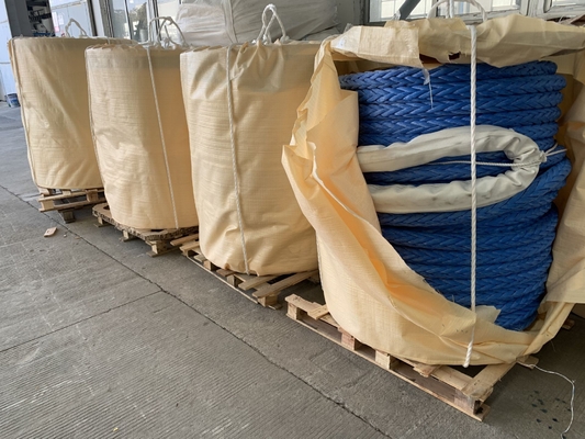 Fabbricazione a base di fibre sintetiche di acciaio