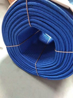 Corda 16mm resistente UV 6*7 di combinazione del poliestere del centro della fibra del filo di acciaio per il campo da giuoco
